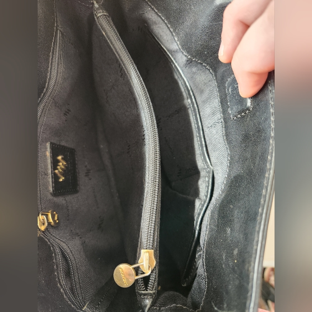 Monsac Shoulder Bag - Picture 9 of 10